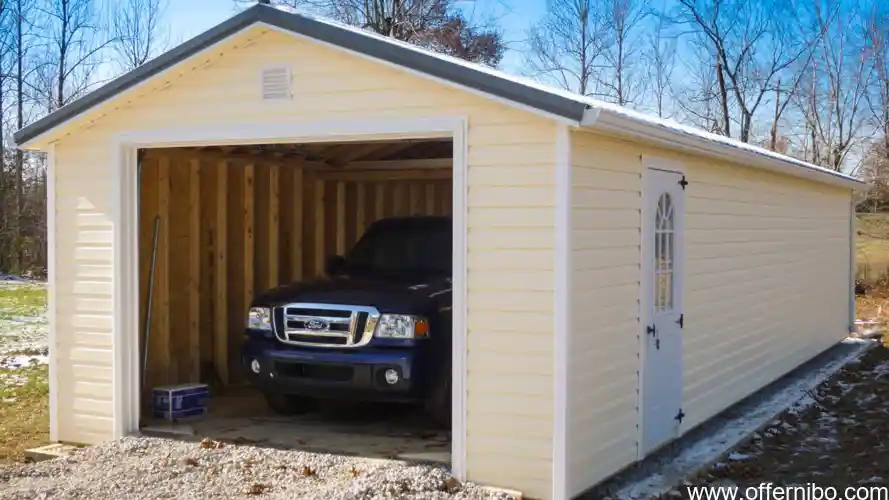 how many square feet is a one car garage